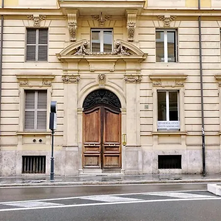 Elegant In The Heart Of Rome-navona Area רומא