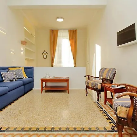 Elegant In The Heart Of Rome-navona Area רומא