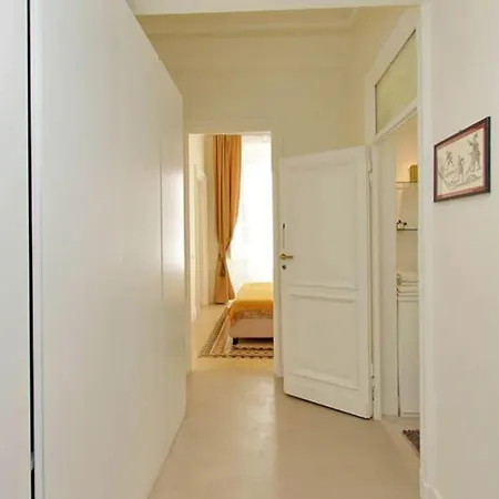 Elegant In The Heart Of Rome-navona Area * Rom